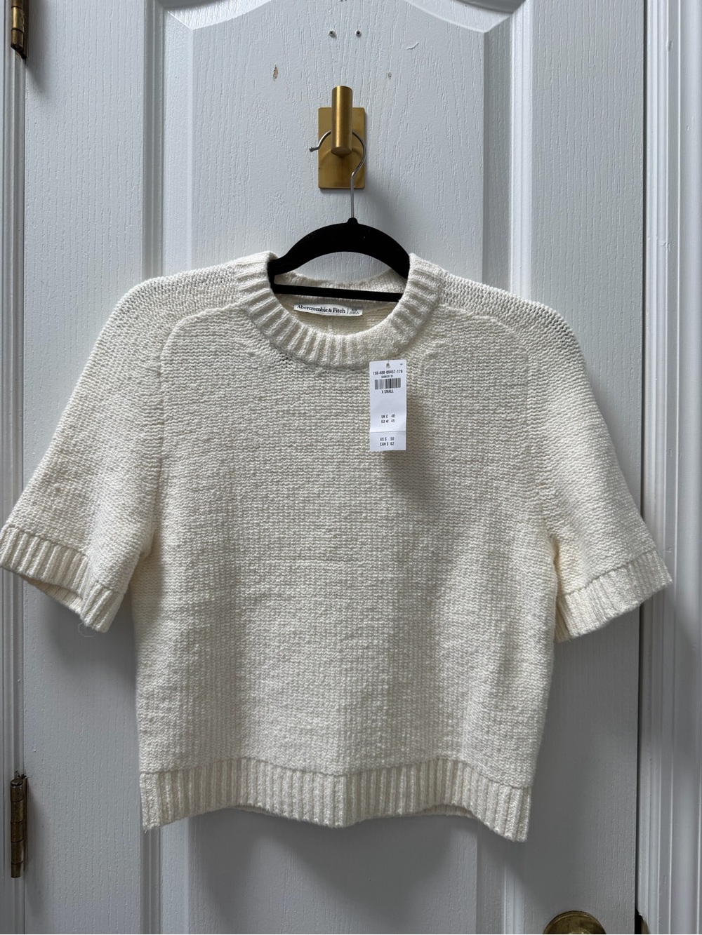 Abercrombie & Fitch Ivory Short-Sleeve Crew Sweater